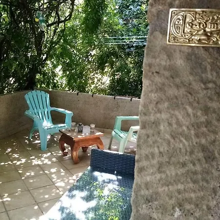 펜션 Maison 18 Pers. En Sud Ardeche, A 2 Pas D'aubenas