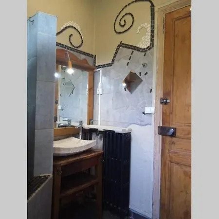 펜션 Maison 18 Pers. En Sud Ardeche, A 2 Pas D'aubenas 오브나