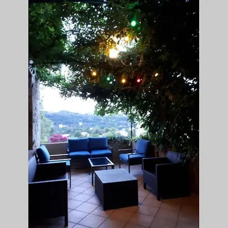 Maison 18 Pers. En Sud Ardeche, A 2 Pas D'aubenas 펜션